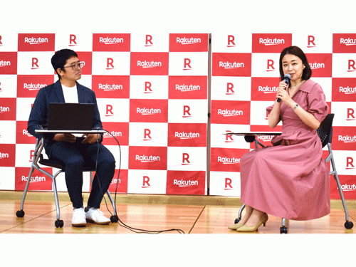 楽天グループ　コマース＆マーケティングテクノロジー統括部ジェネラルマネージャー・山川祐介氏（写真左）、百福　専務取締役　木澤典子氏が登壇